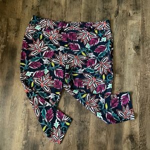 Terra & Sky Capri Leggings